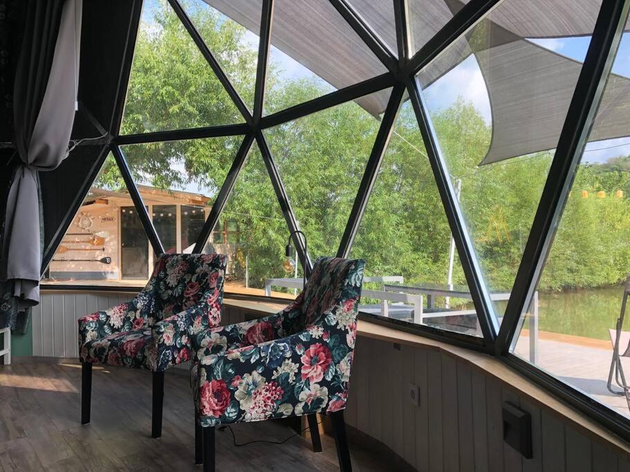 Domeglamping At Fishinglake Ságvár 外观 照片
